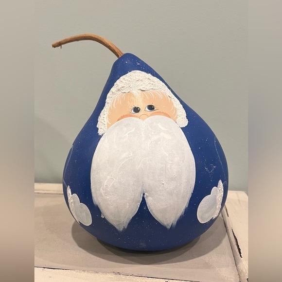 HANDPAINTED MR WINTER CHRISTMAS SANTA GOURD - Picture 1 of 11